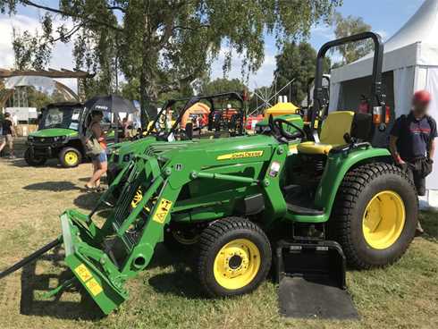 Grön kompakttraktor John Deere 3036E stulen i Dalby öster om Malmö